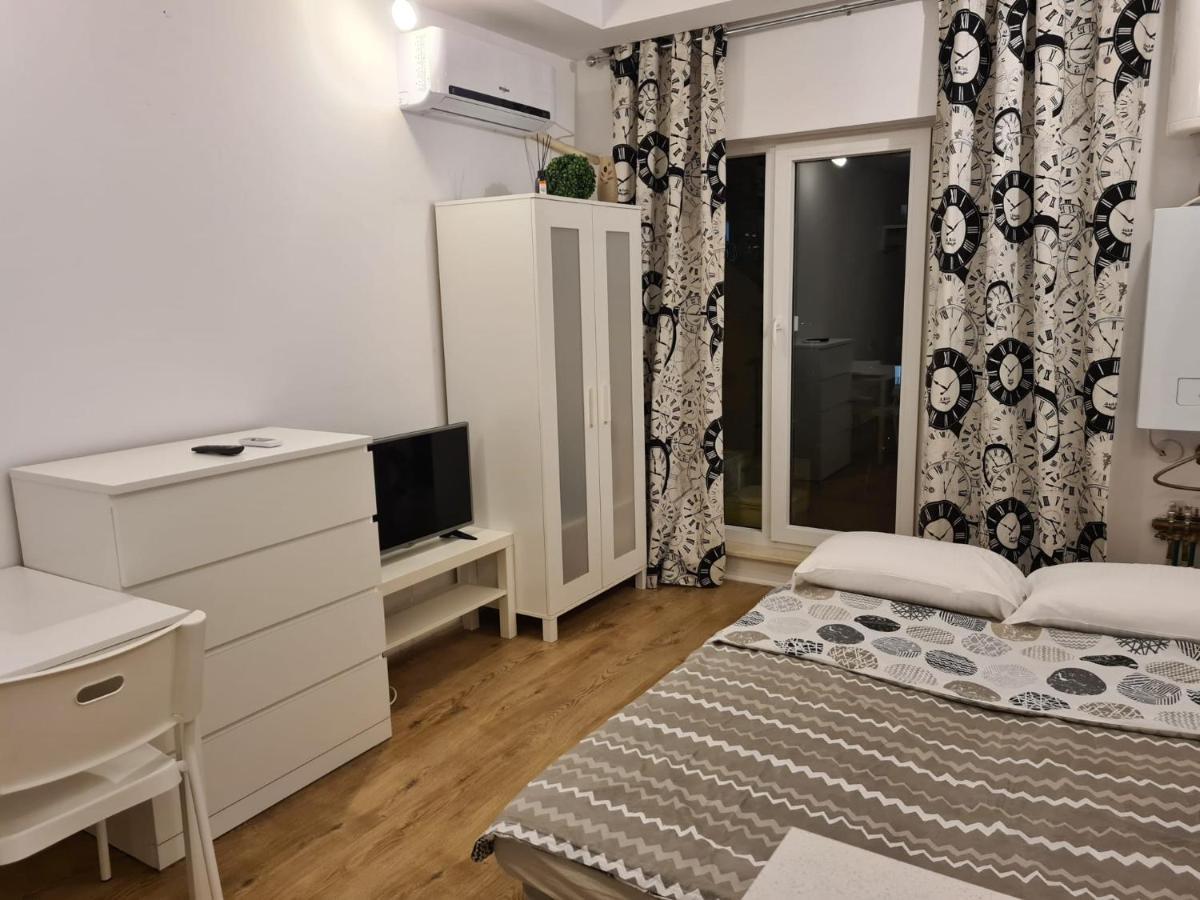 Cosmopolis Studio 1 Stefanestii de Jos Екстер'єр фото